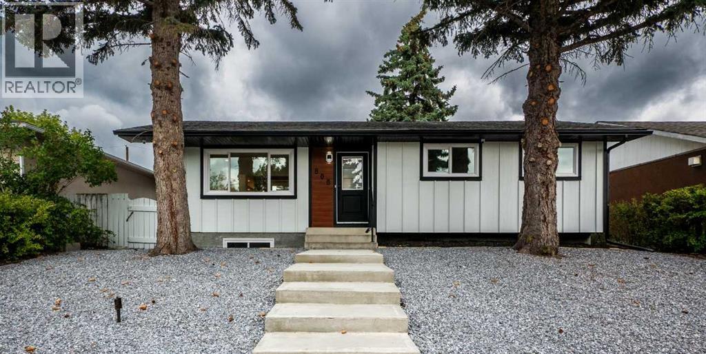 808 Avonlea Place SE