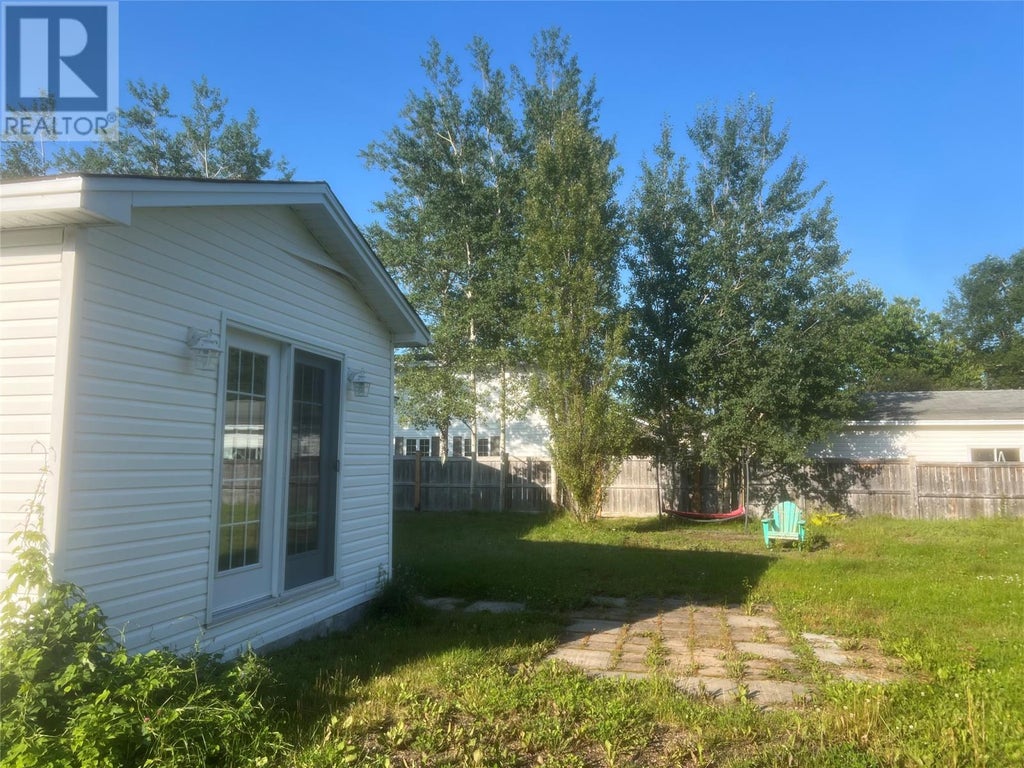 34 LEGION ROAD, EASTPORT, NF A0G 1Z0 - Image 1925684735.jpeg?d=l