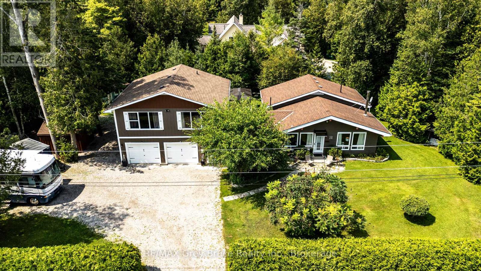 46 SHAMROCK BOULEVARD