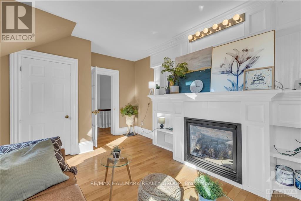 15 ELMSLEY ST N STREET
