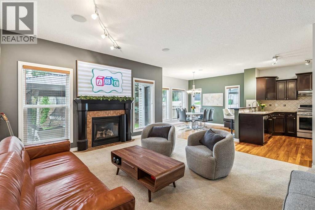 86 Cresthaven View SW