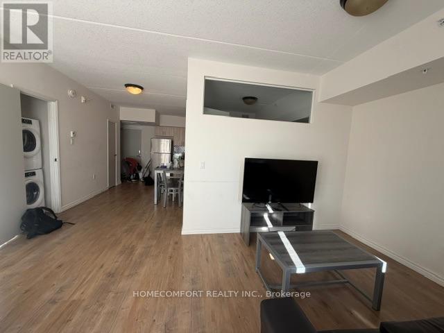 F412 - 275 LARCH STREET