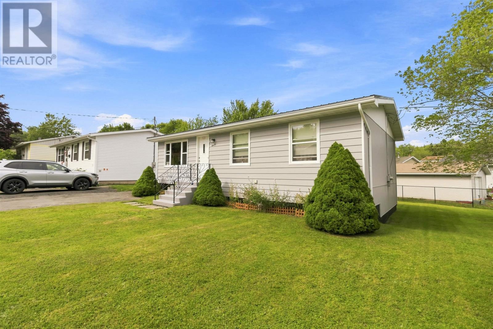 11 Savona Court - Photo 1
