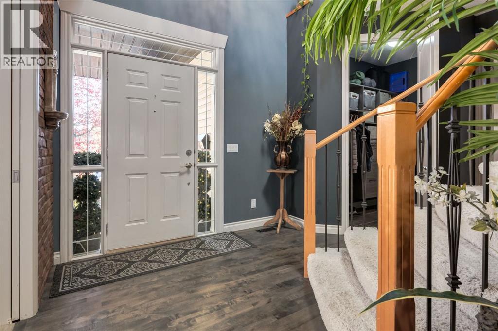 48 Valley Crest Gardens NW