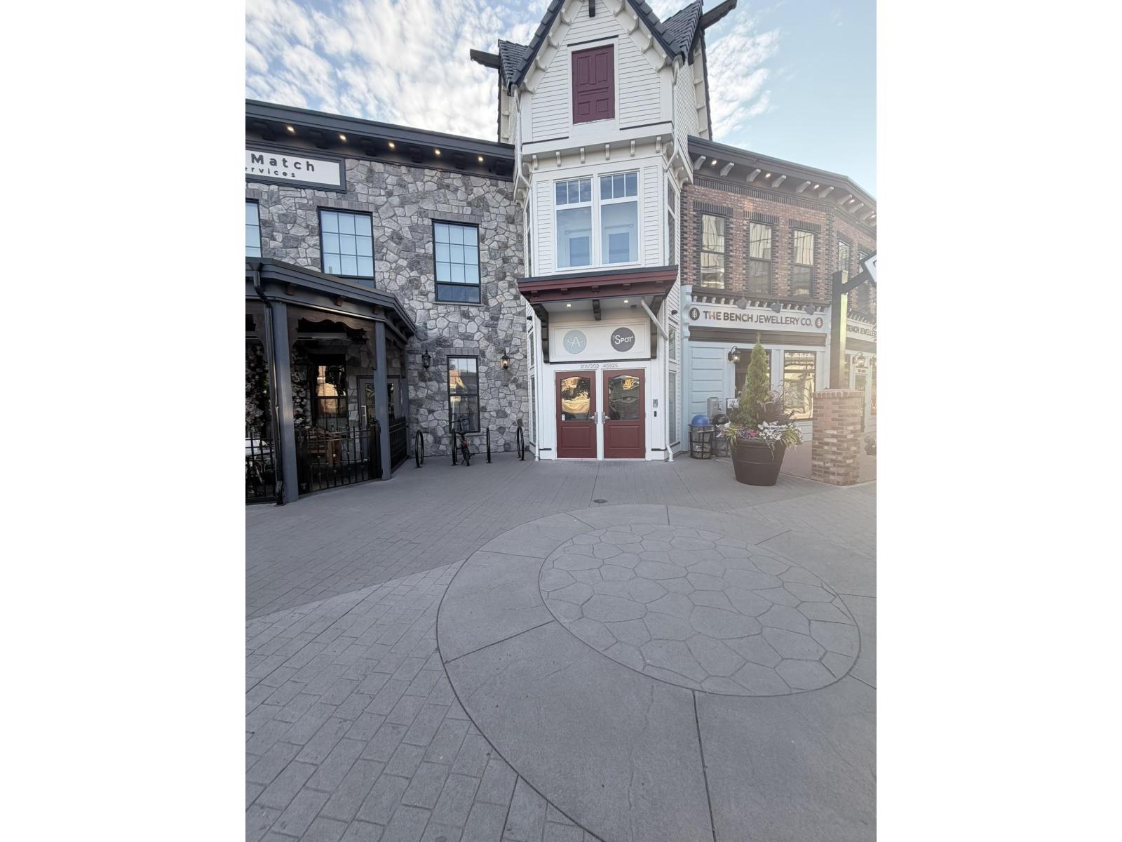 201 45925 THUNDERBIRD LANE, Chilliwack Downtown
