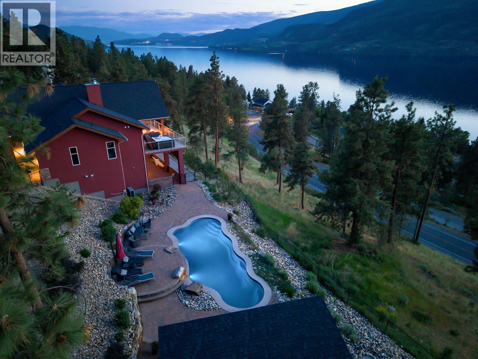 2328 Arthur Court