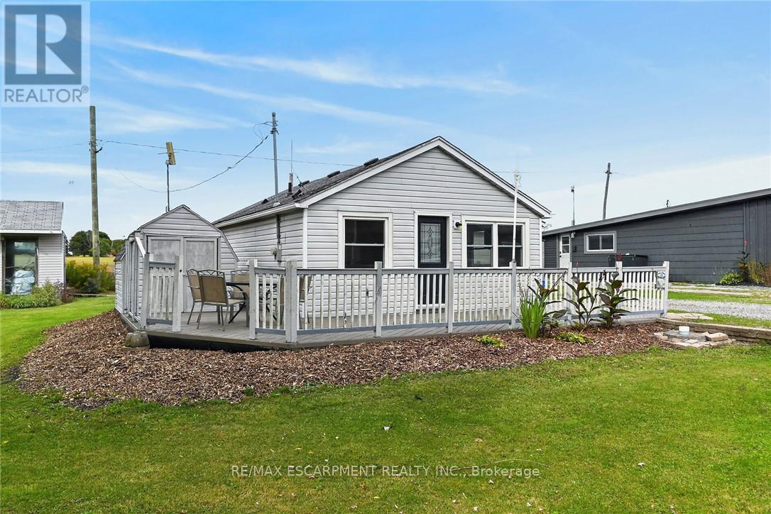 5 WILLOWAY LANE