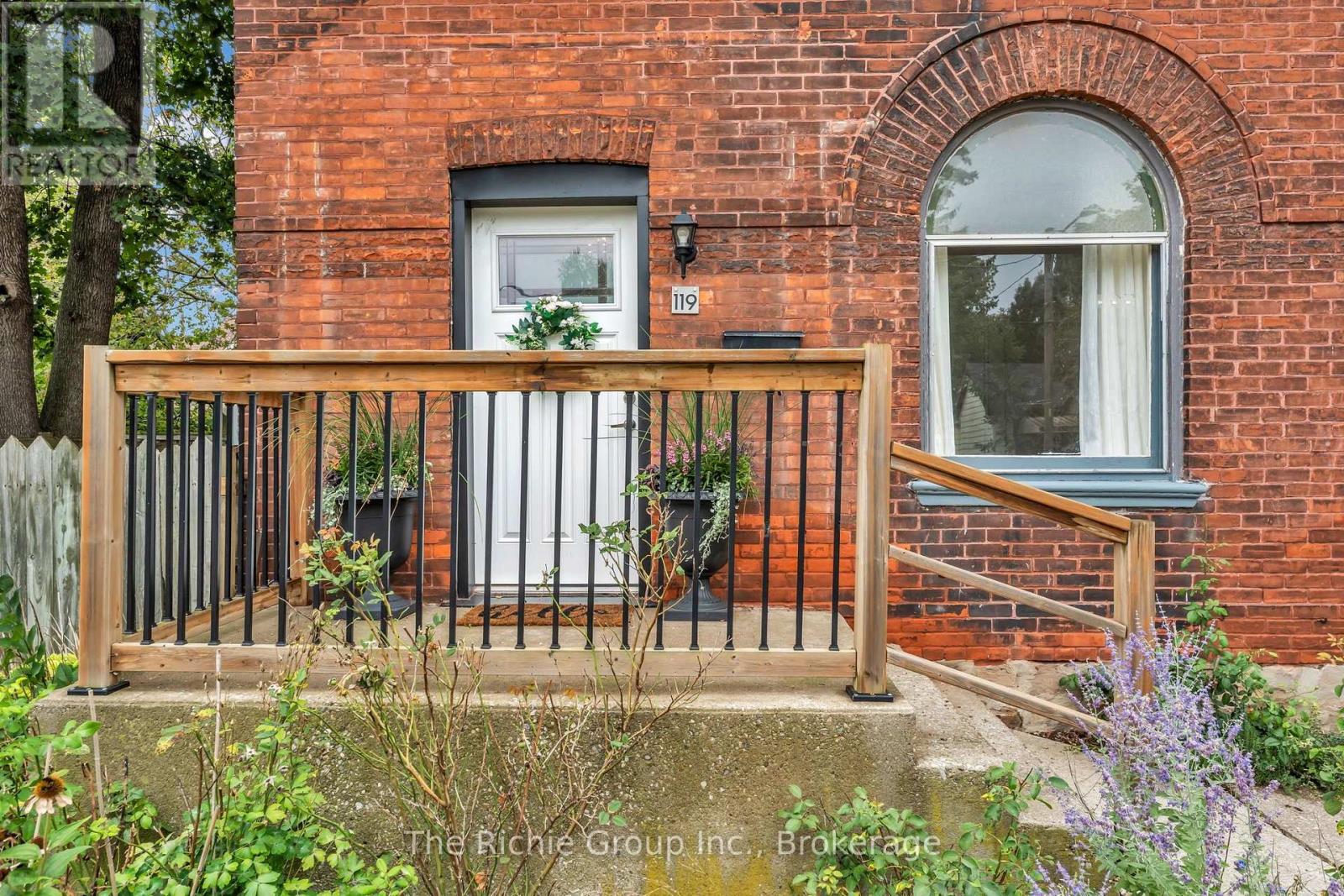 119 BROCK STREET