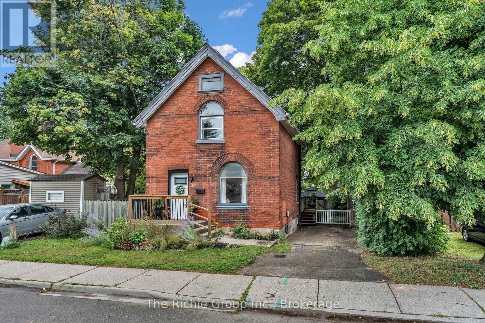 119 BROCK STREET