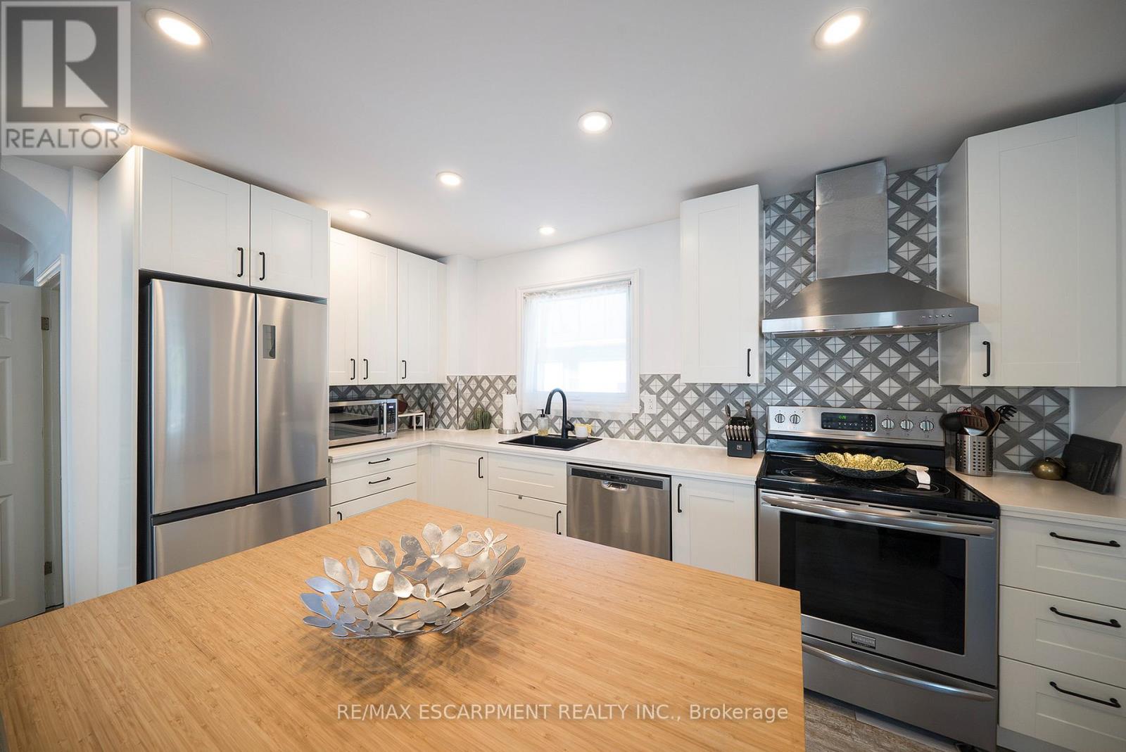 32 ELMWOOD AVENUE