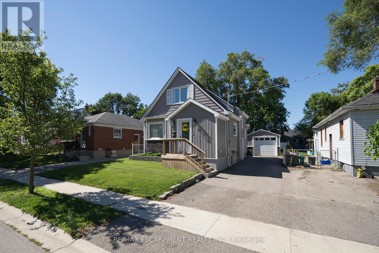 32 ELMWOOD AVENUE