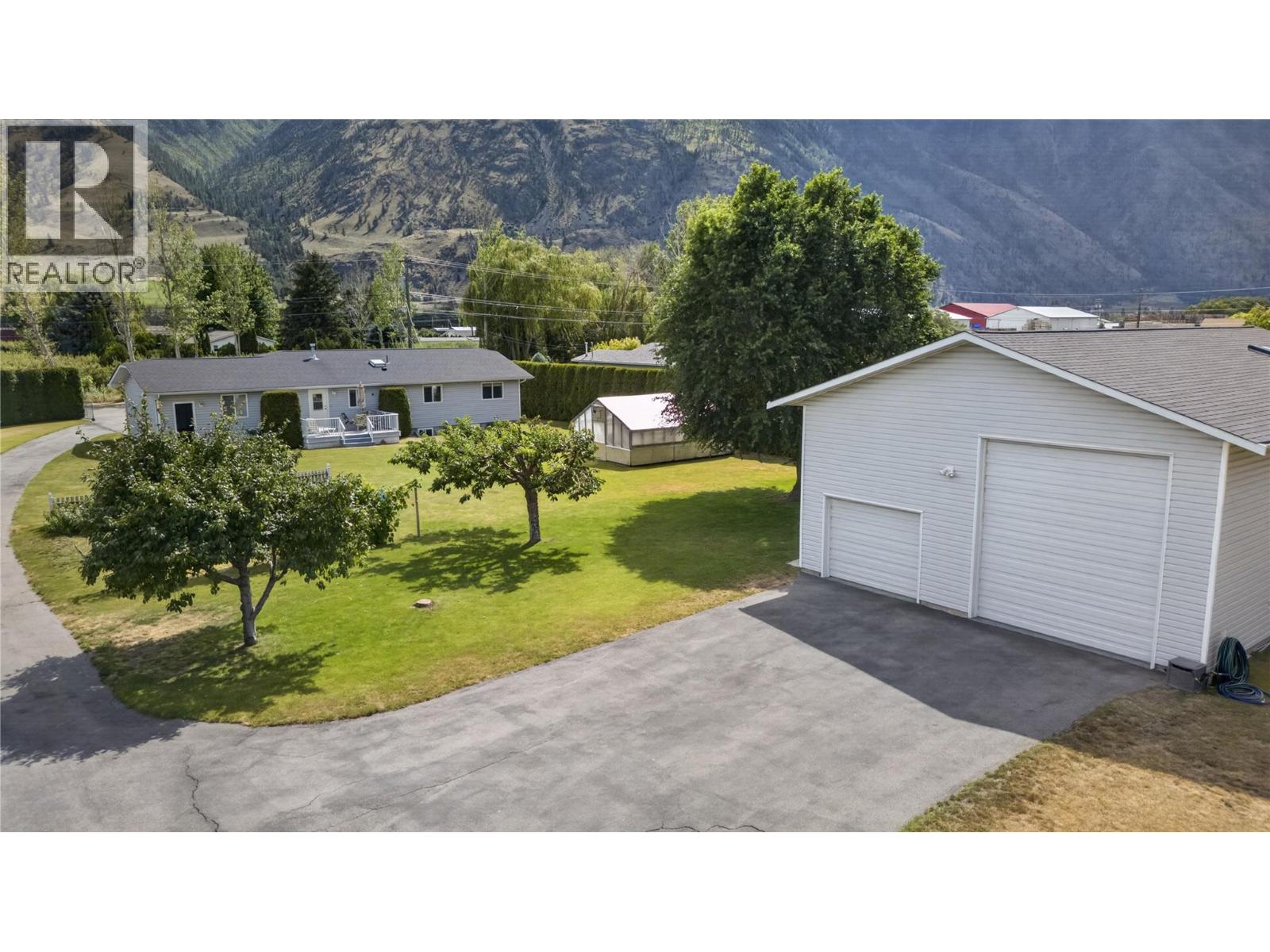 3006 Orchard Drive