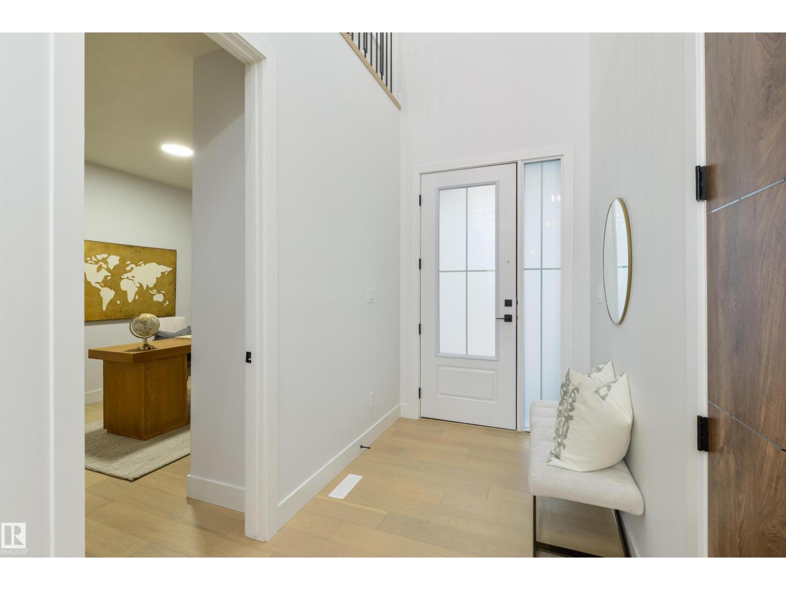 266 Falcon Crescent