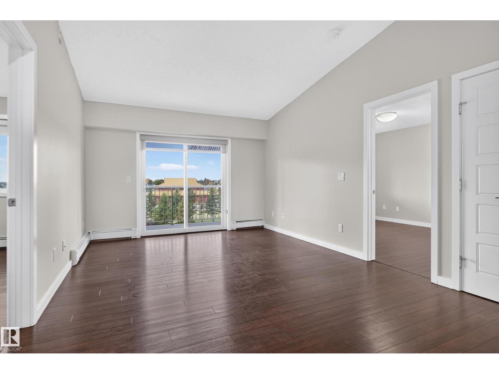 #401 14808 125 ST NW