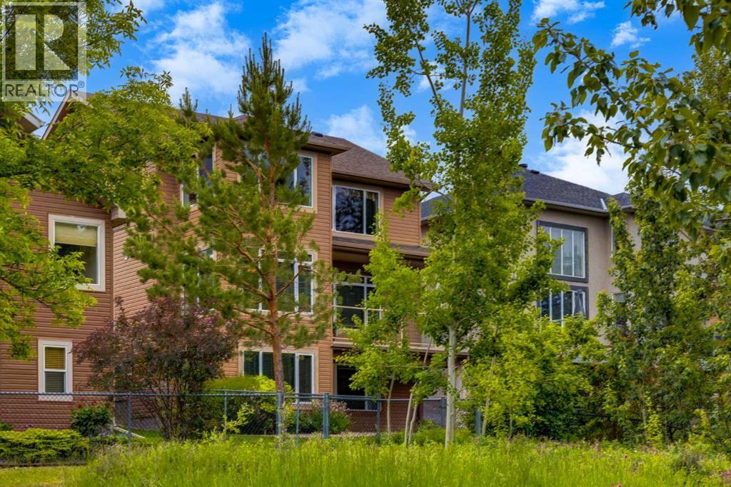 77 Royal Highland Road NW