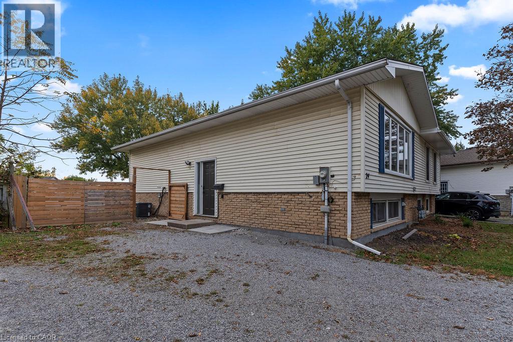 24 TARA Crescent