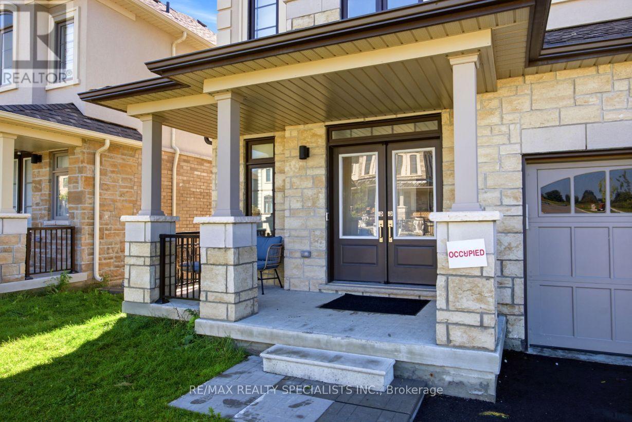 27 SALMON CRESCENT