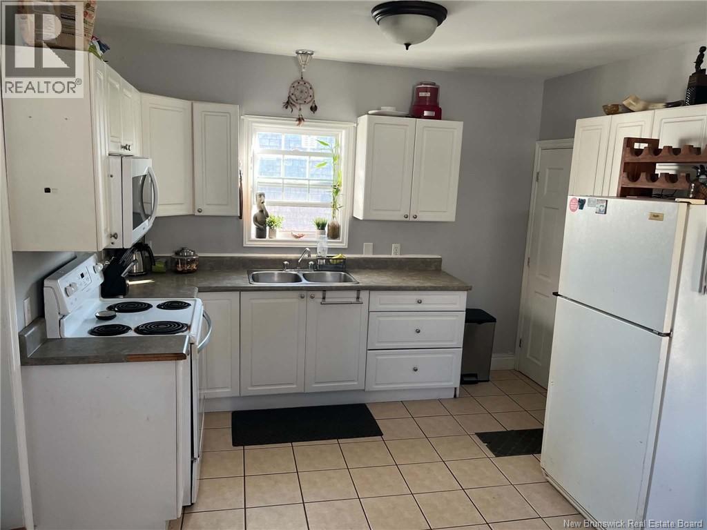 601-603 Harding Street - Photo 3
