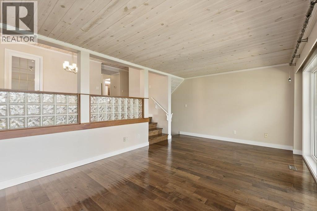 1056 LILLOOET ROAD