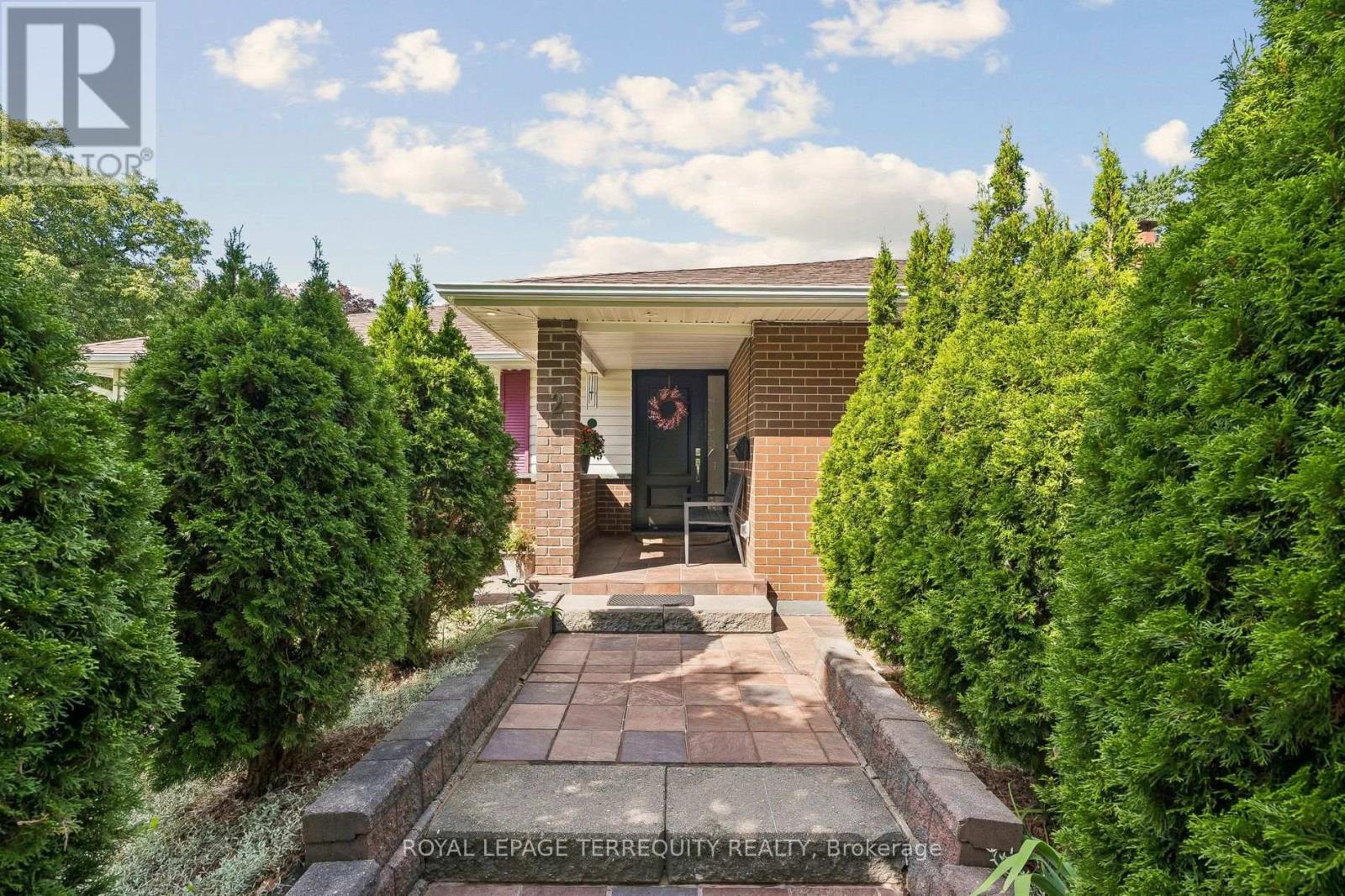2 RICHBOURNE COURT