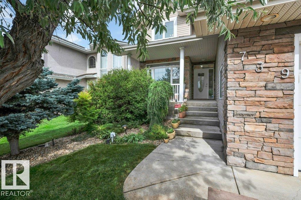 739 HALIBURTON CR NW