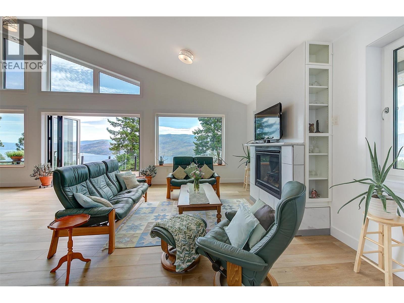 6131 Seymoure Lane