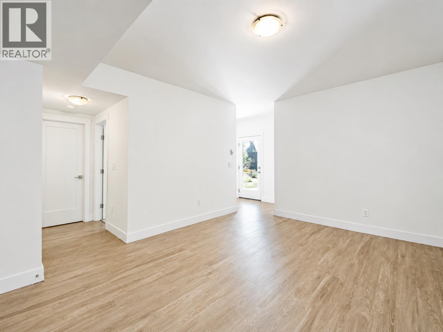 Basement Suite 3490 DANIELSON DRIVE