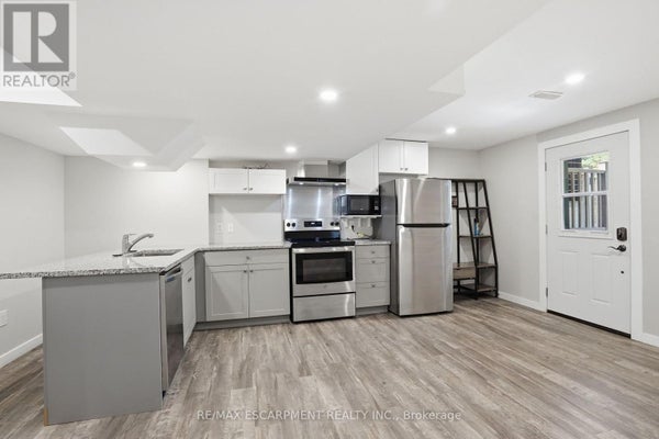 Lower - 43 Fleming Crescent, Haldimand, ON 3