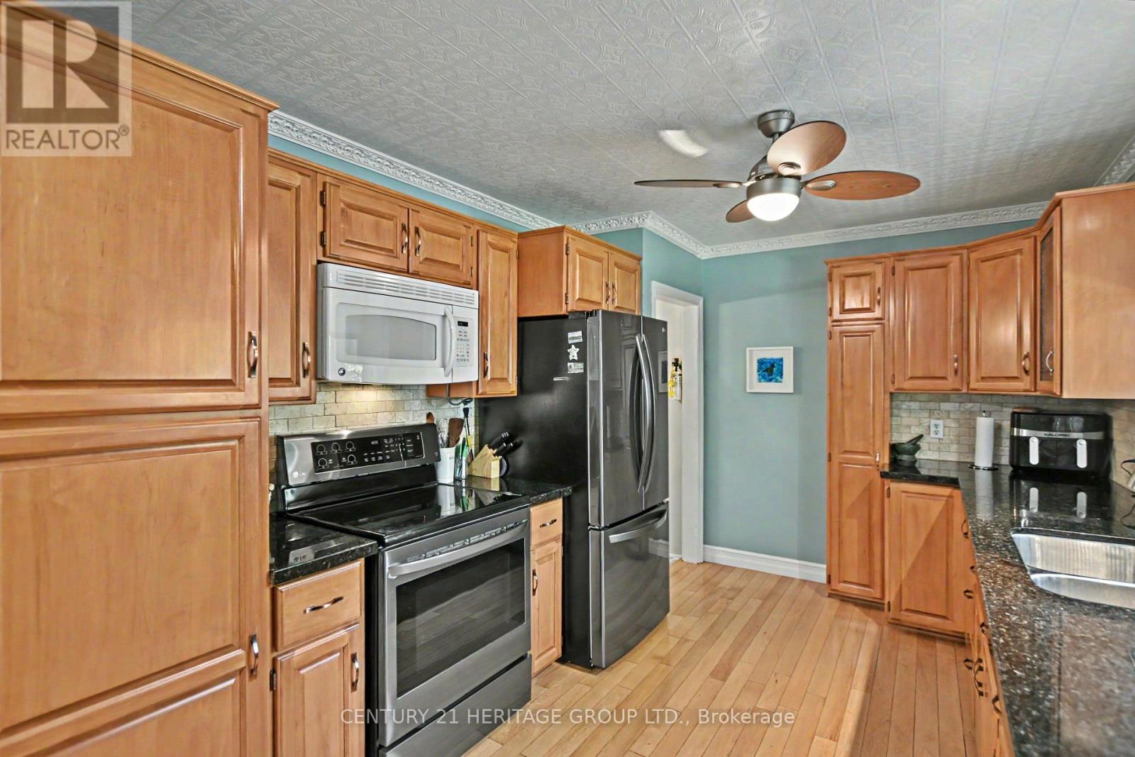 235345 GREY ROAD 13