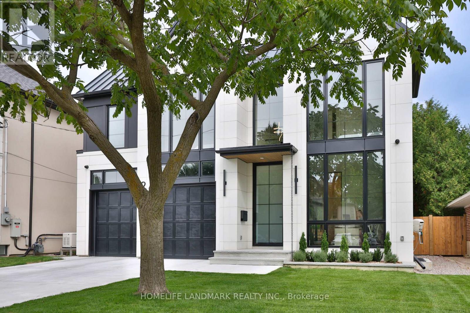 12 BERNICE AVENUE