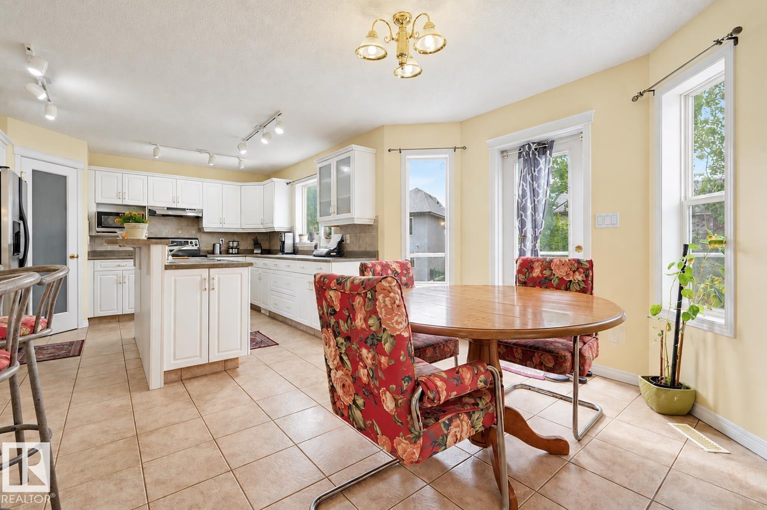1222 HALIBURTON CL NW