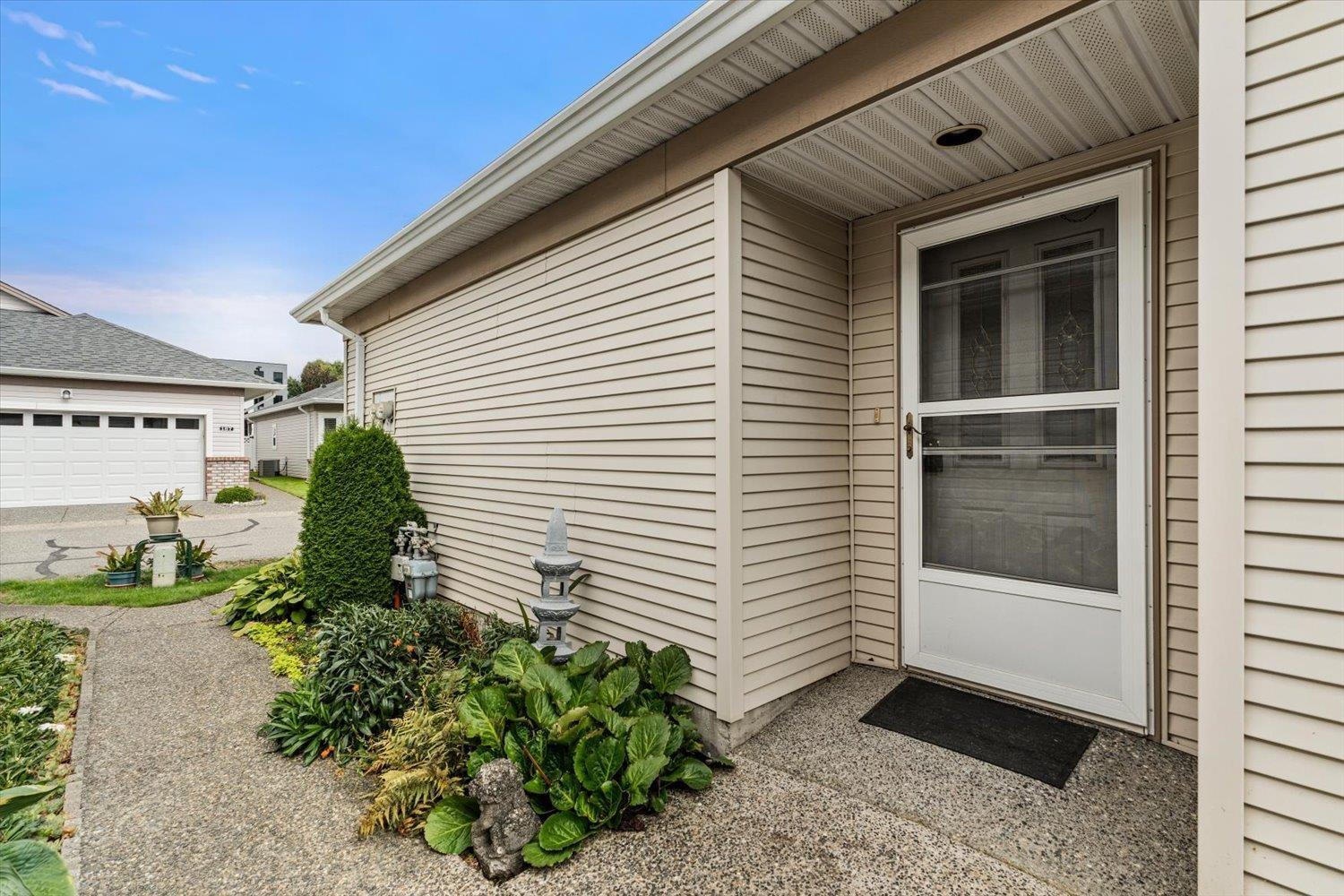 186 8485 YOUNG ROAD, Chilliwack Proper South