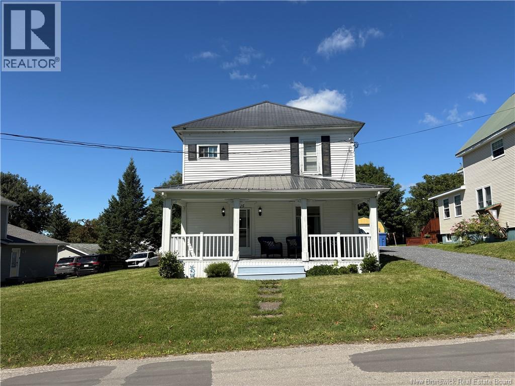 25 Hillcrest Avenue