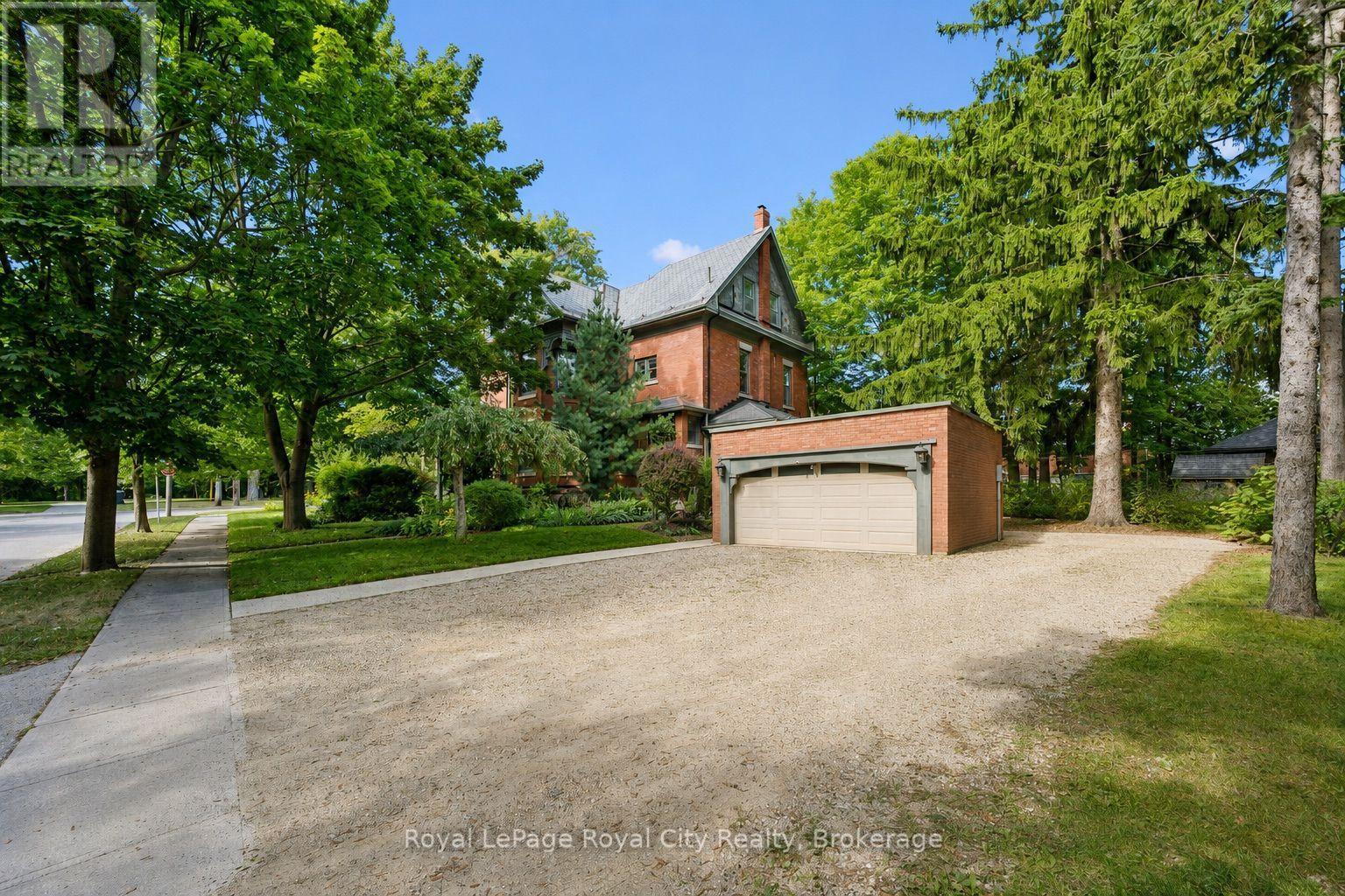 80 LONDON ROAD W