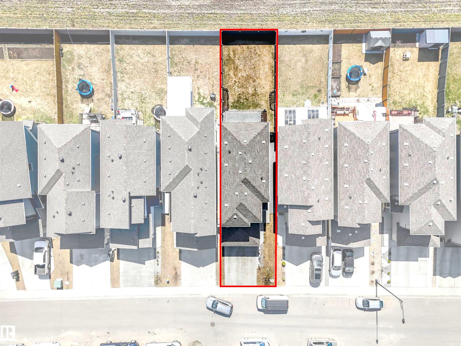 2435 12 AV NW