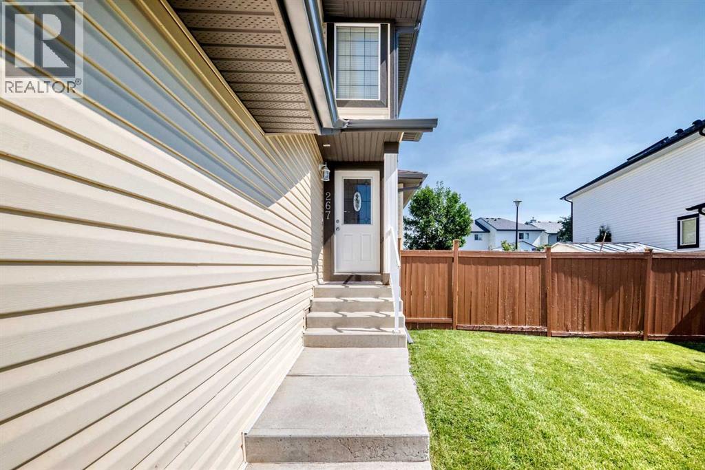 267 Taravista Street NE