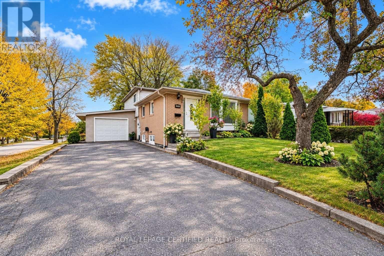 1622 WAVELL CRESCENT