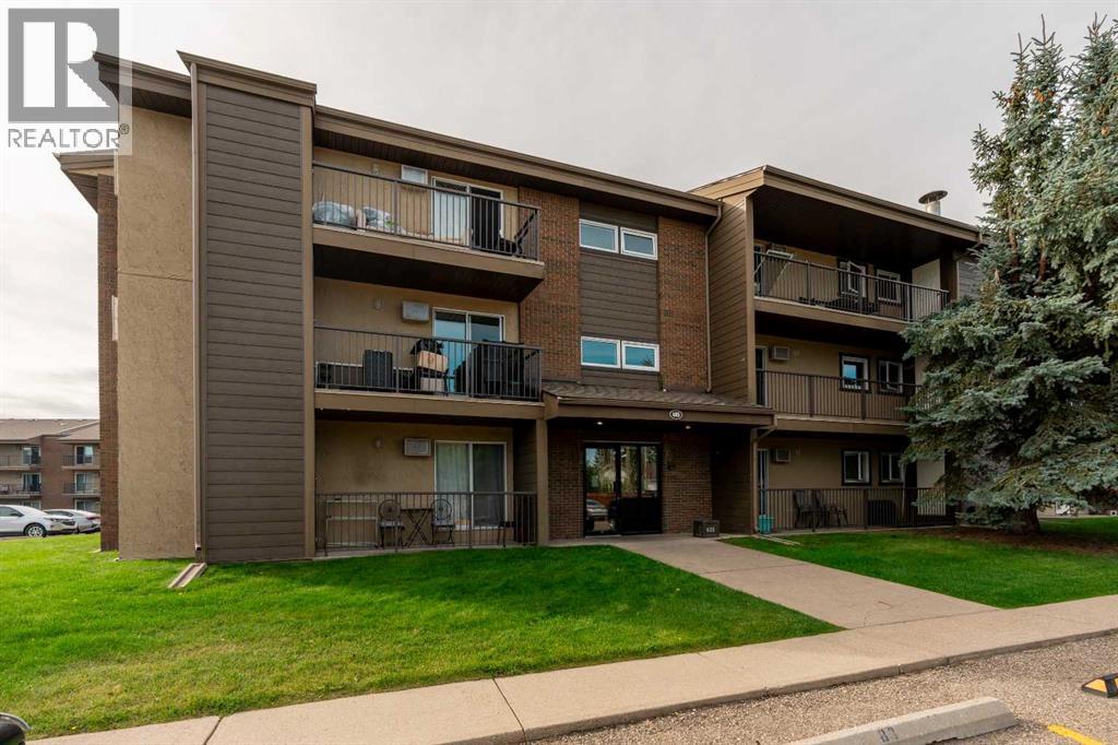 310, 405 Columbia Boulevard W