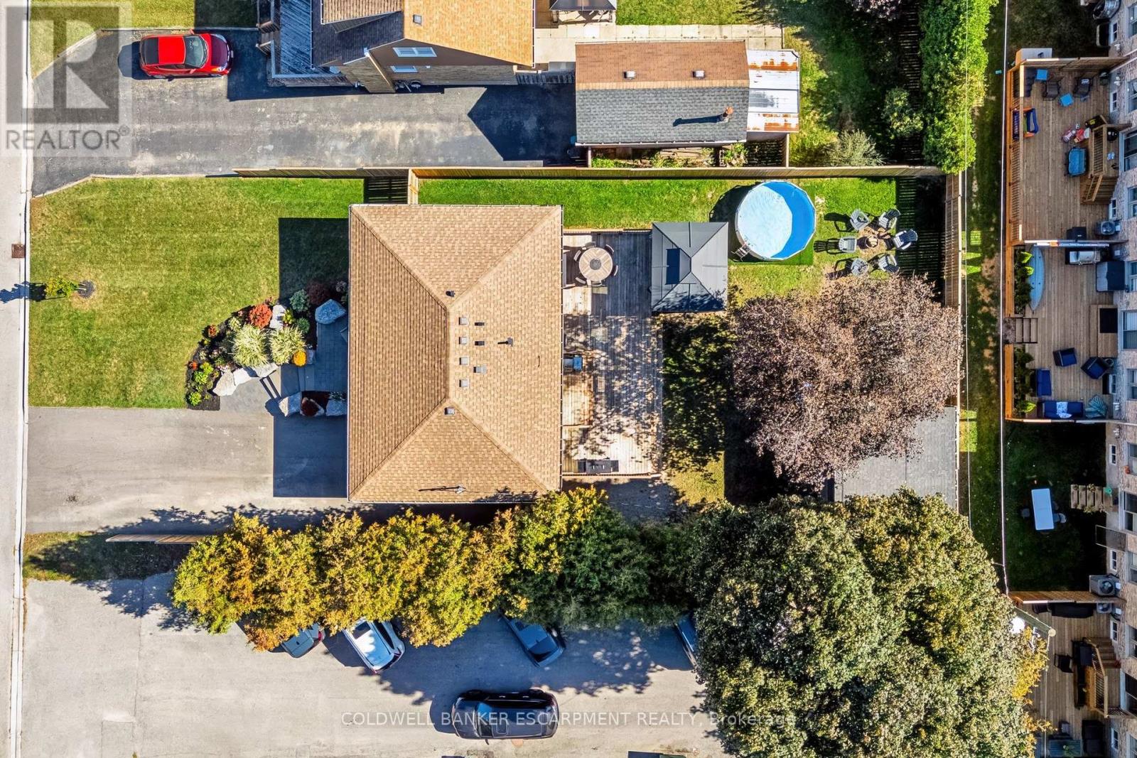 18 MEADVALE ROAD
