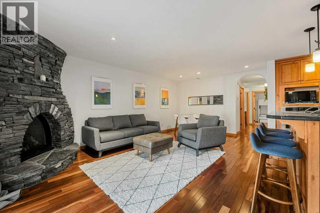 102, 714 3rd Street