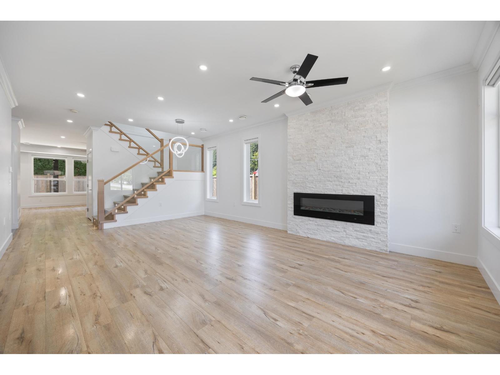 860 WILLOW PLACE, Harrison Hot Springs
