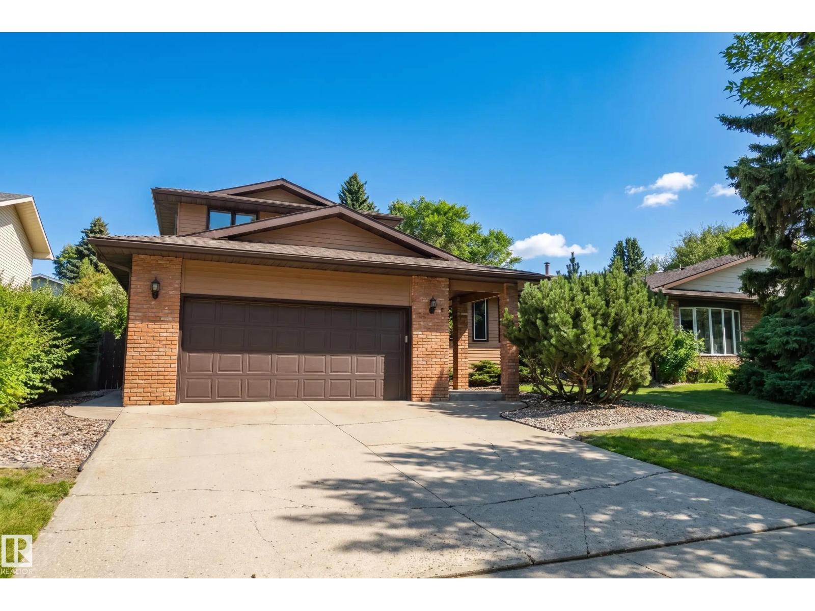7 PEMBINA PL
