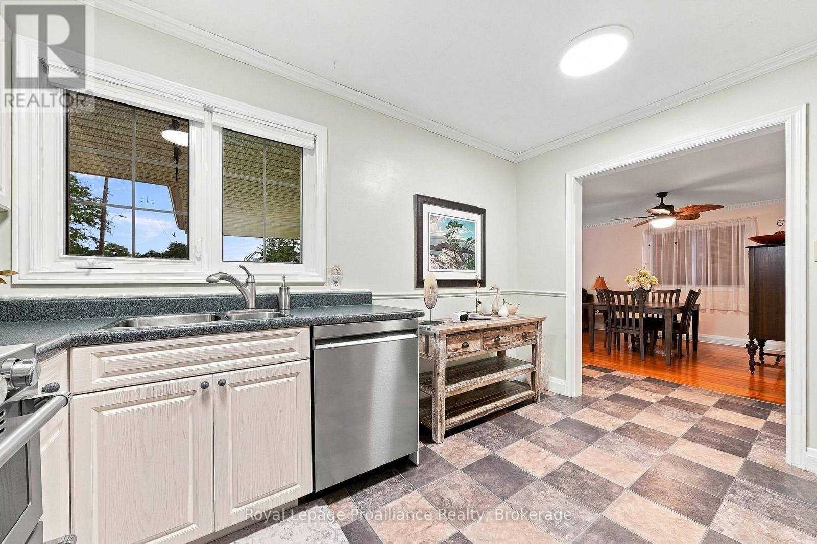 130 HASTINGS DRIVE