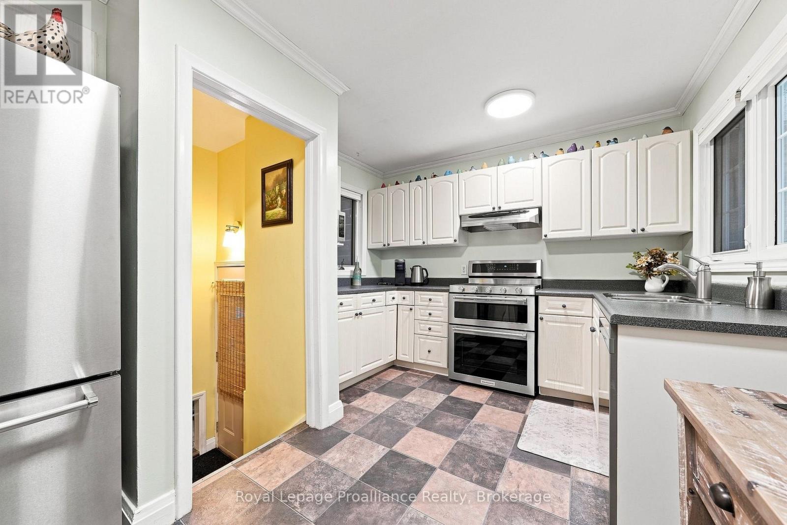 130 HASTINGS DRIVE