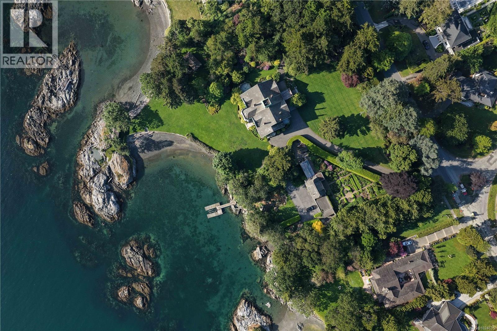 3175 Beach Dr