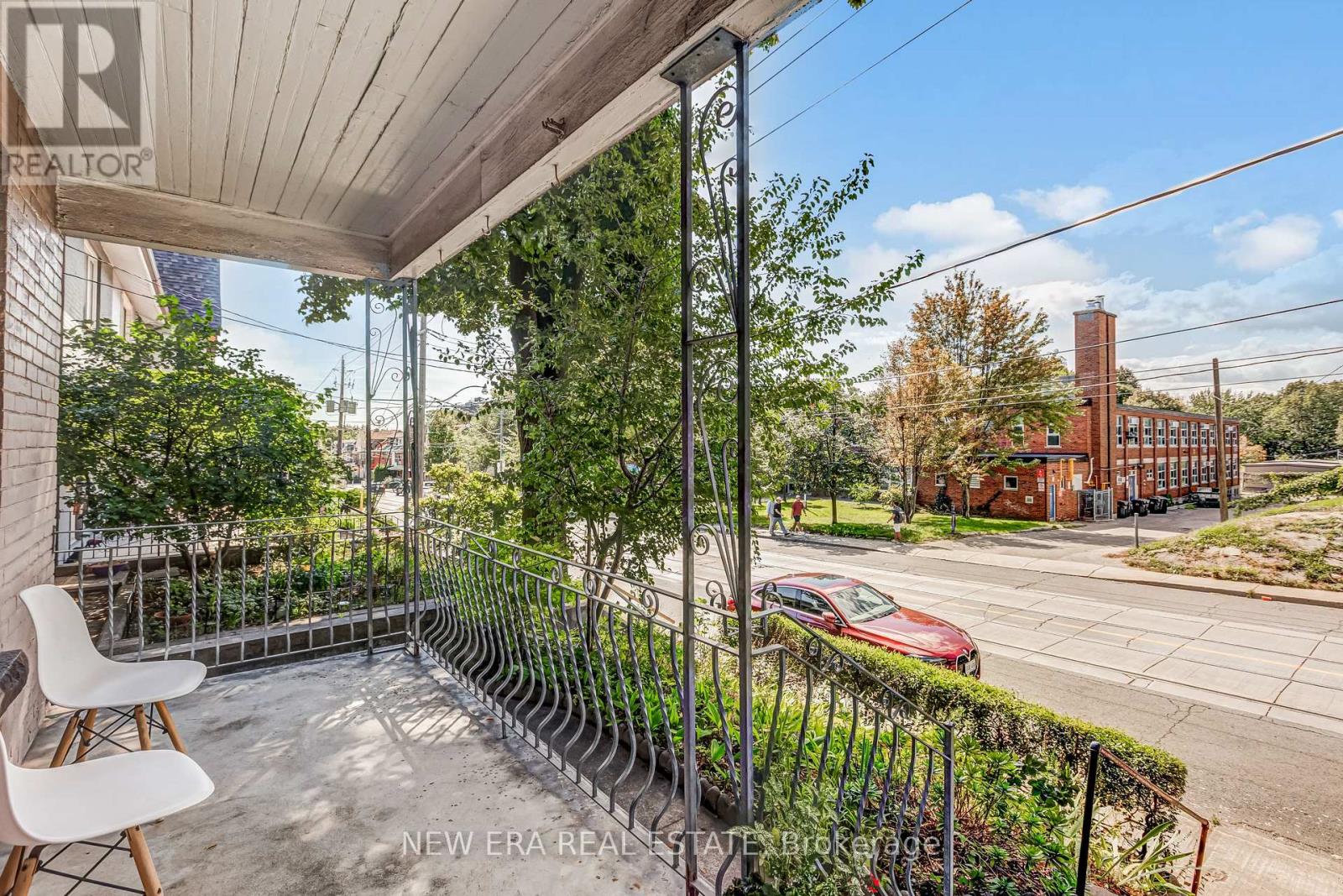 393 OSSINGTON AVENUE