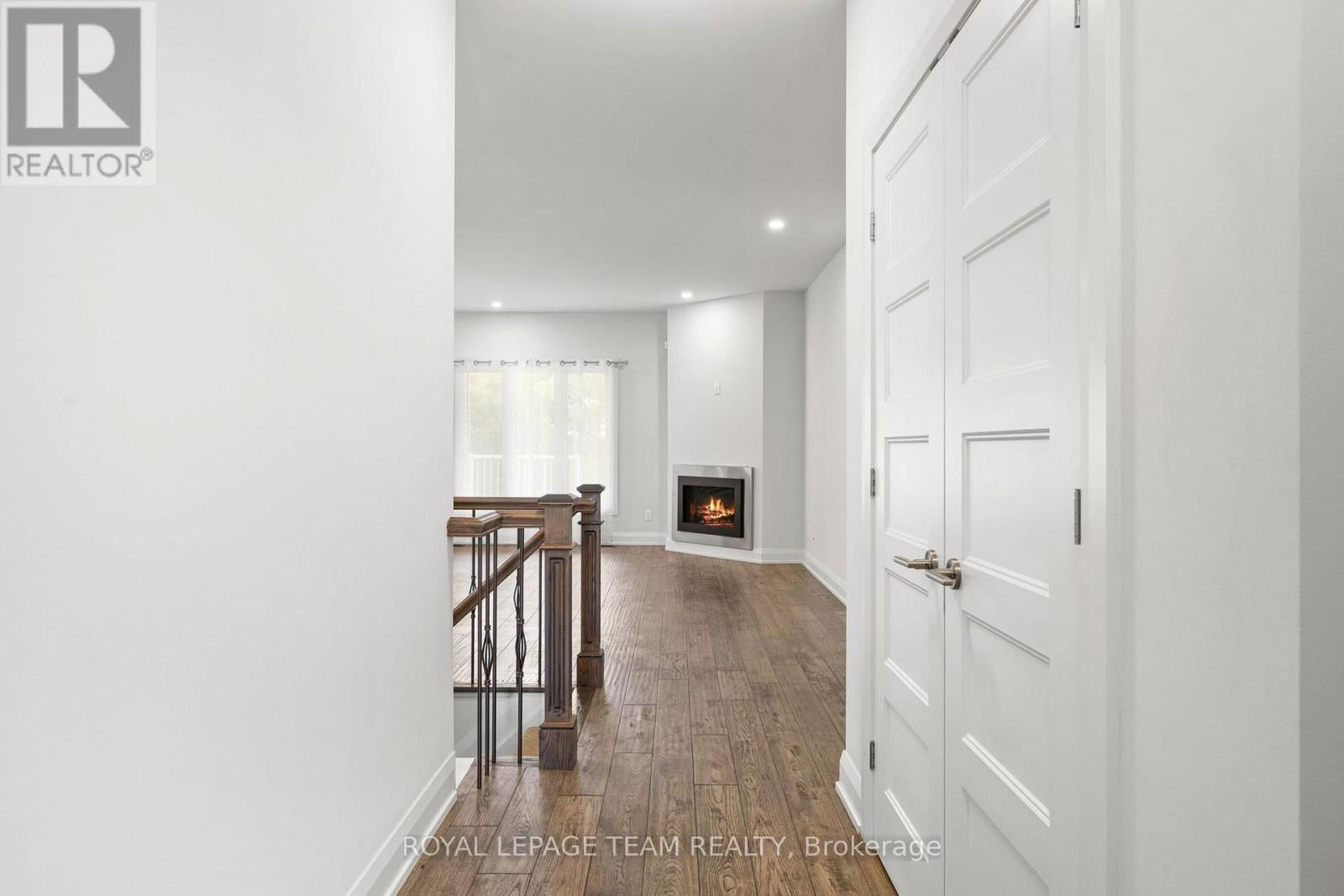 481 LANCASTER LANE