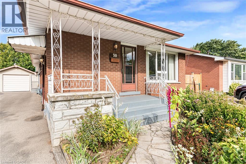 30 GOLDFINCH ROAD, HAMILTON, ON L9A 3W7 - Image 3845144756.jpeg?d=l