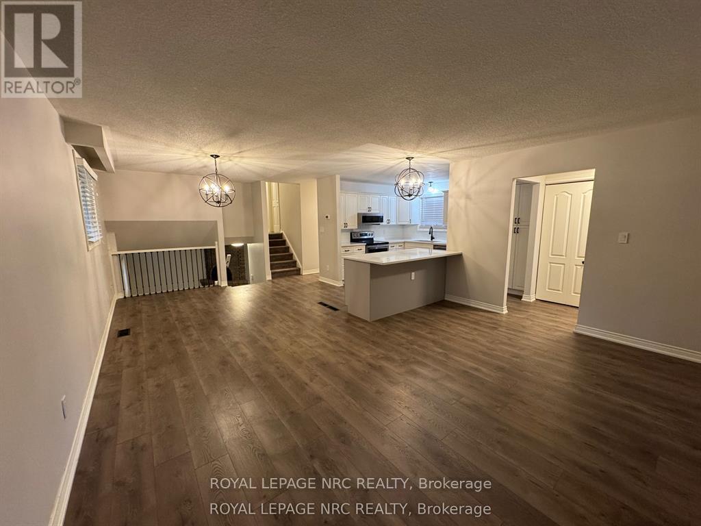 7 BLUE SPRUCE COURT