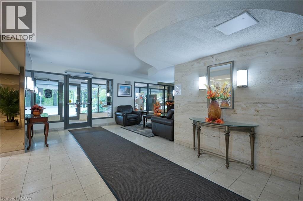 3100 KIRWIN Avenue Unit# Ph04